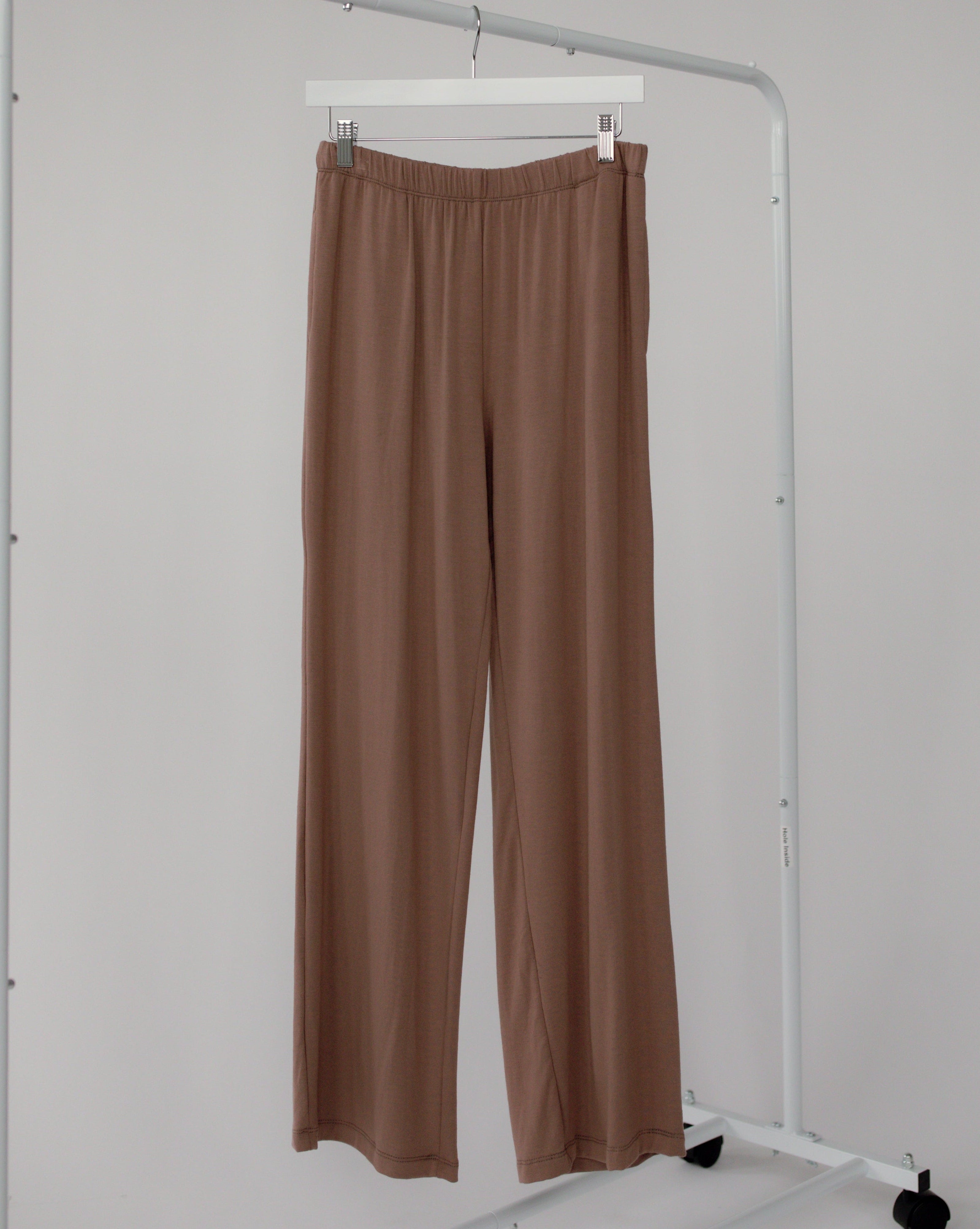 パンツ YIKAI LABORATORY inn3er radiance Daily Pant in Toast – LA201